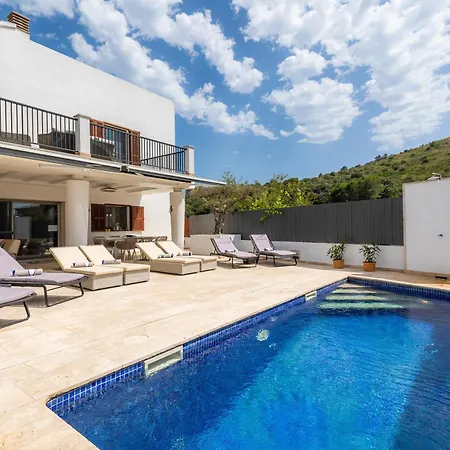 Villa Son Carrio סון קריו
